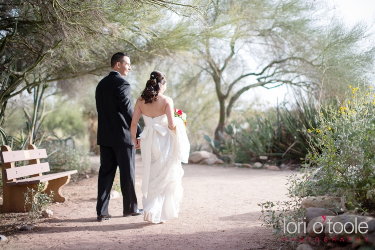 Tohono Chul wedding; Tohono Chul gardens; Victoria and Tim; Lori OToole photography