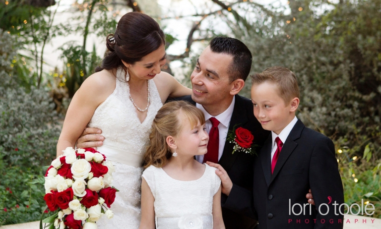 Tohono Chul wedding; Tohono Chul gardens; Victoria and Tim