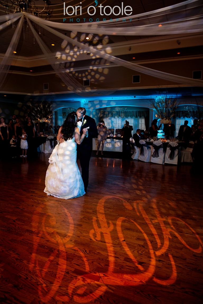 Staten Island Wedding; New York wedding photography; Lori OToole Photography; Anny and Gary wedding