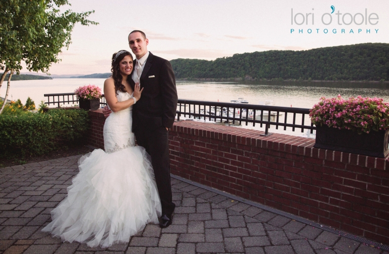 Poughkeepsie Grandview wedding; Hudson River wedding: photos; Lori OToole Photography